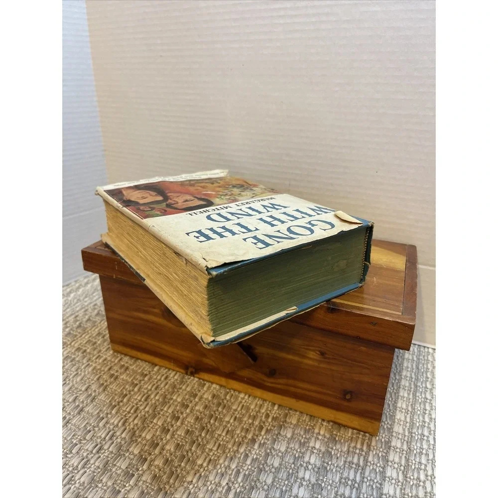 Vintage Gone With‎ The Wind Hardcover Book By Margaret Mitchell
